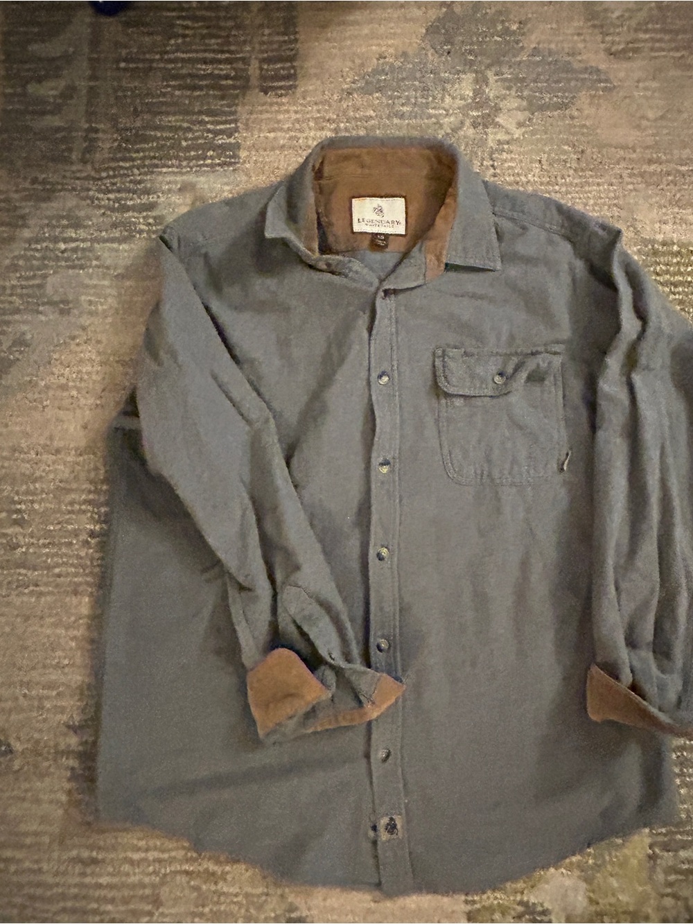 Legendary Whitetails Men's  Button-Down Shirt with Brown Contrast Collar
